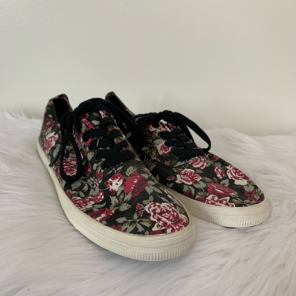 Floral American Eagle Shoes